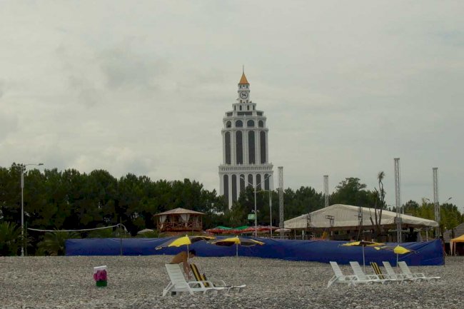 დავით თევზაძემ ბათუმში საქართველოს სამხედრო ნაწილი მოინახულა    