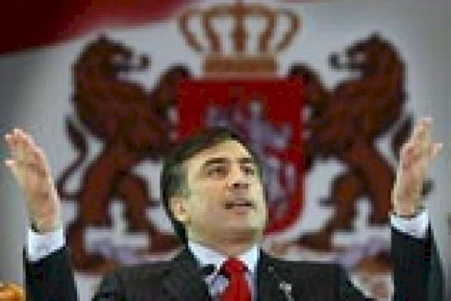 აფროამერიკელი - დავით აღმაშენებლის საფლავზე 