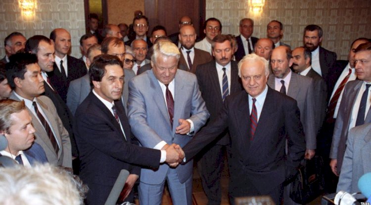 კვირის მიმოხილვა: არძინბა საზღვრის დაცვის საკითხში არავითარ დათმობას არ თანხმდება 