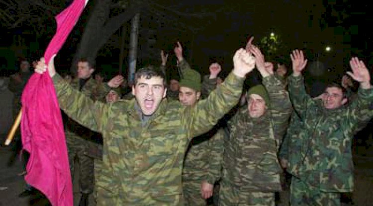 რუსთაველზე ახალი რევოლუციის მუხტი ღვივის